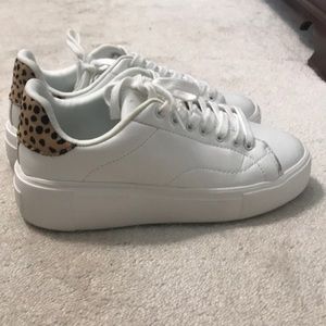 WHITE CHEETAH PLATFORM SNEAKERS